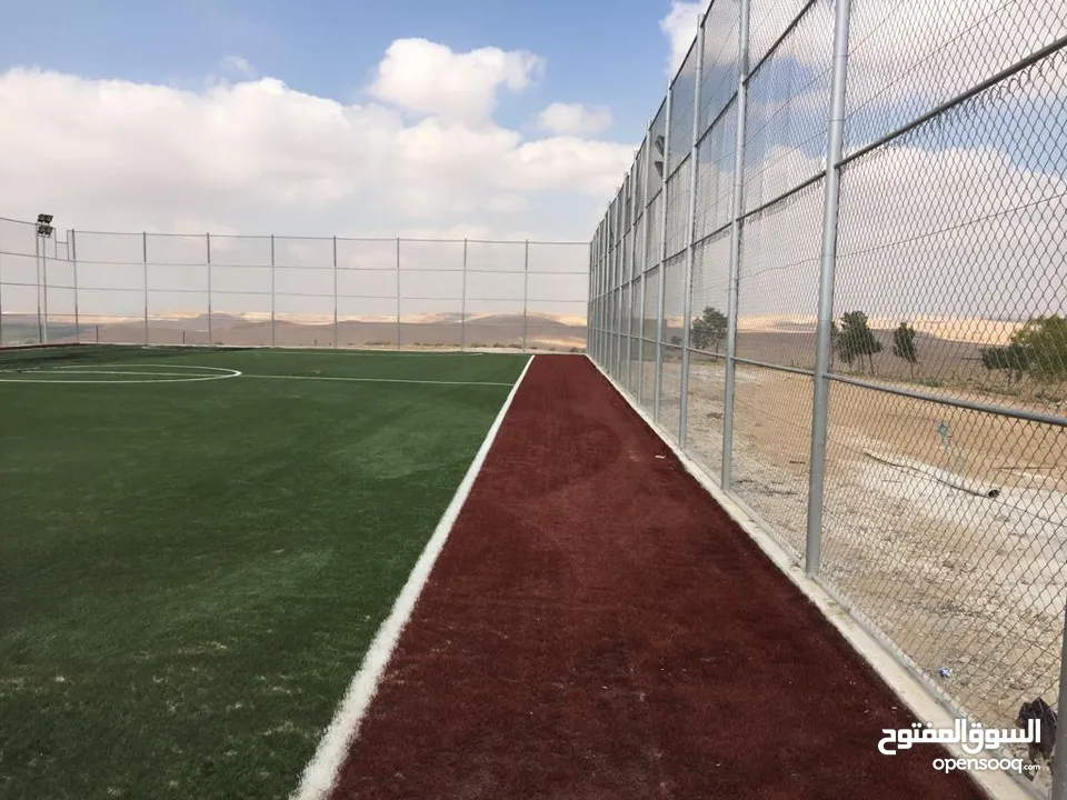 ملاعب رياضيه عشب صناعي