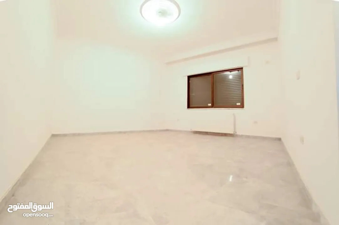 شقة كبيرة للبيع في مرج الحمام اسكان عاليه 245م 4 غرف نوم