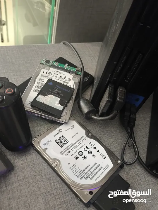 جهازين ps2 واحد مهكر والثاني محتاج العاب الجهازين مع بعض 250 شيكل وسعر الجهاز الواحد 150شيكل