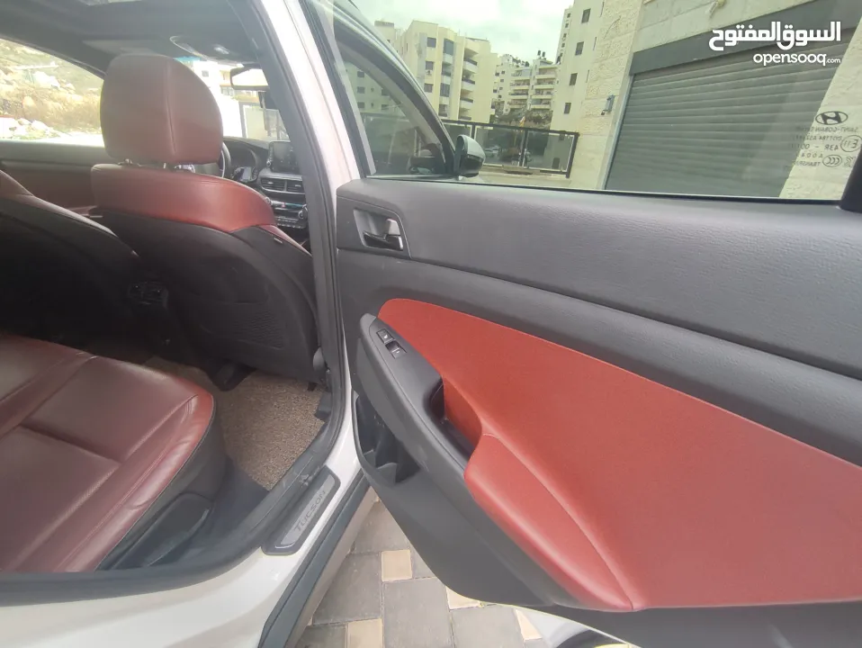 هونداي توسان بنزين فل مسكر اضافات دفع رباعي جيب بالكرتونة قطارة بالمصروف
