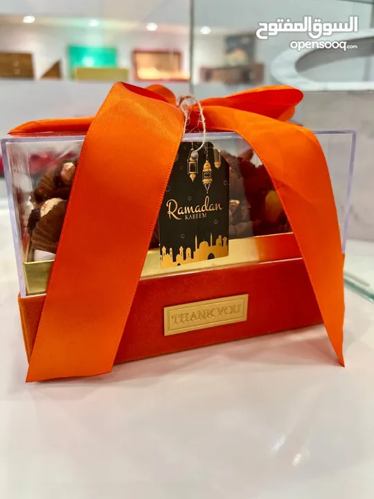 تمور الفاخرة  هدايا بوکسات الهدايا والشوكولاتة ramadan dates gift box chocolates