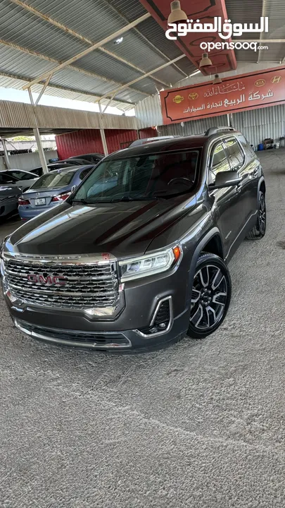 GMC Acadia 2020  سيارة لا زالت حرة تصلح لجميع الإعفاءات