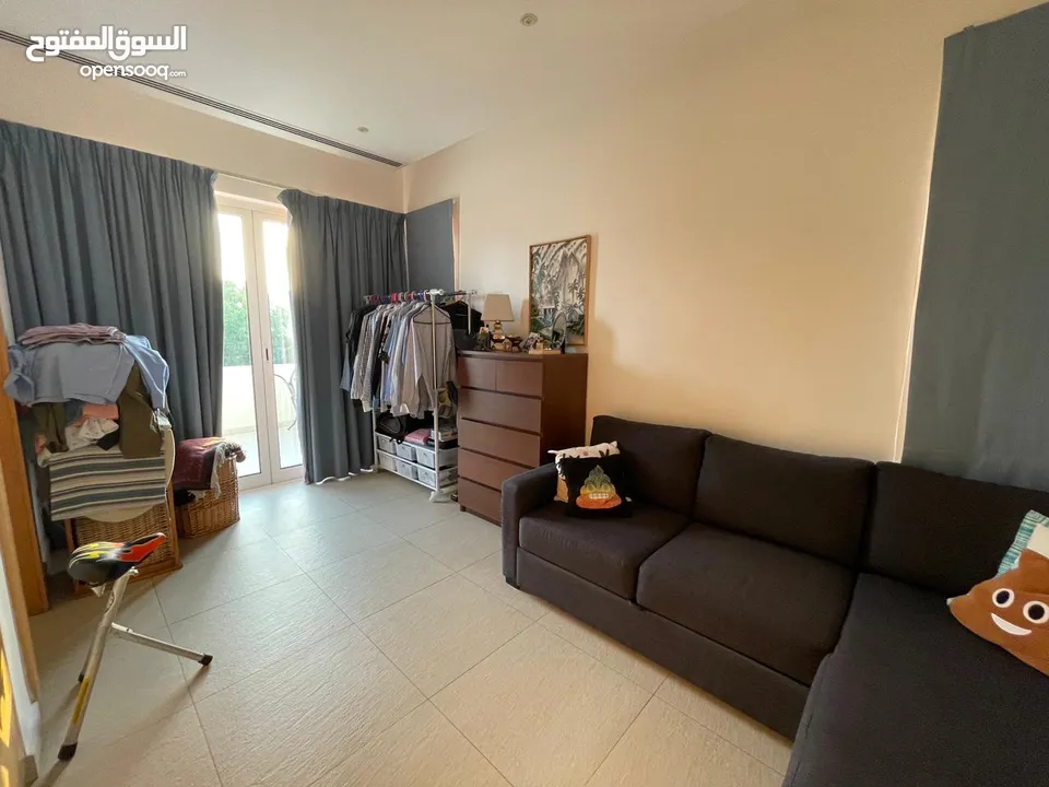 villa in almouj muscat for sale ...ویلا للبیع فی الموج مسقط