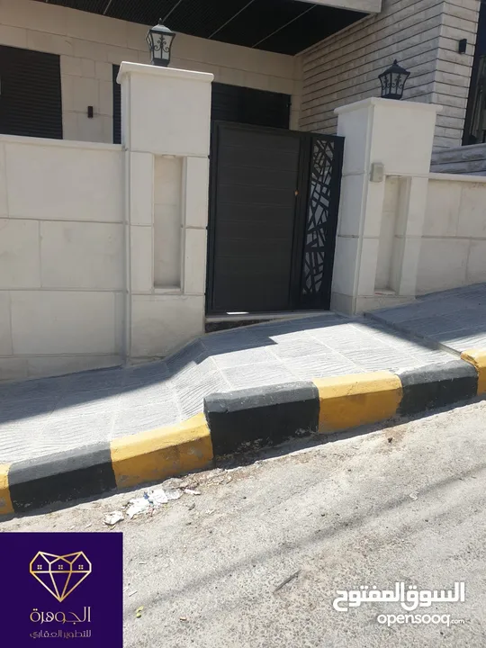 شقة أرضية فخمه ومميزة جديدة لم تسكن لقطه وبسعر مغري جداا عرض خاص أرقى مناطق ضاحية الرشيد