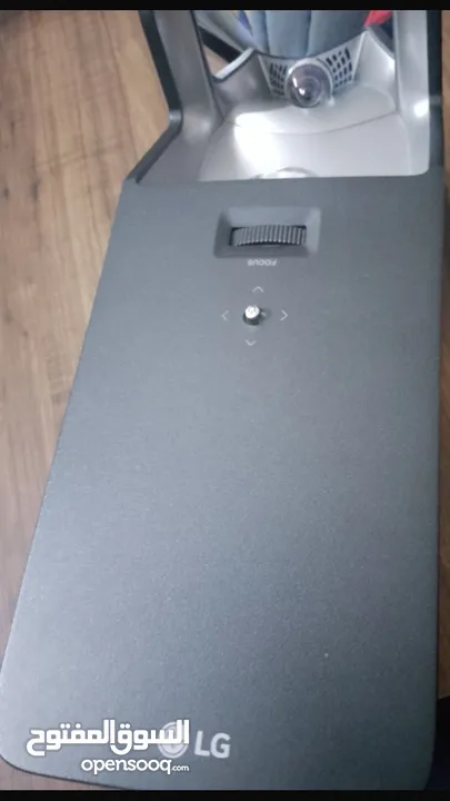 جهاز بروجيكتور LG