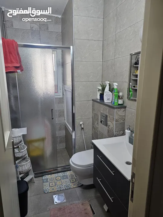 شقة سكنية جاهزة للسكن تشطيب جديد