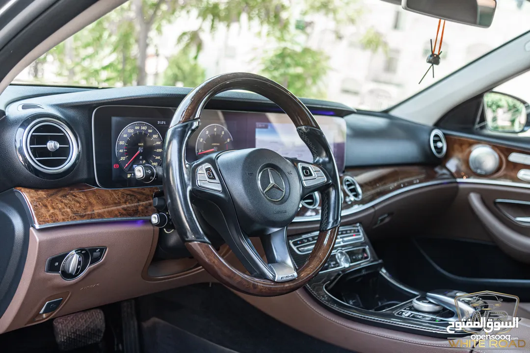 Mercedes E200 Amg kit 2017 Gasoline