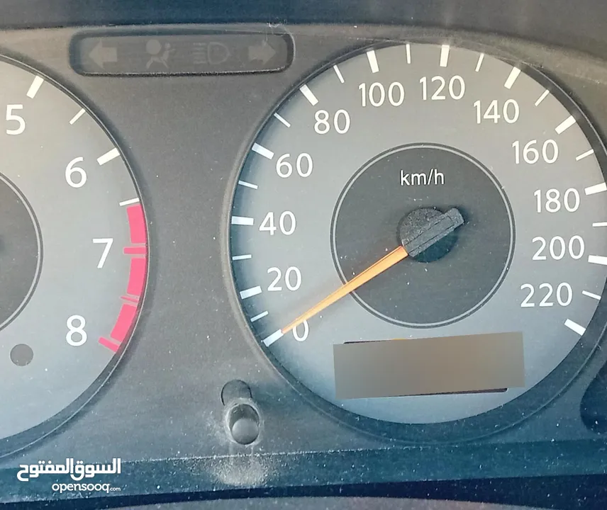 نيسان صني موديل 2010 فحص كامل 7جيد لون سلفر بحالة الوكاااااالة  ماشية 115 km