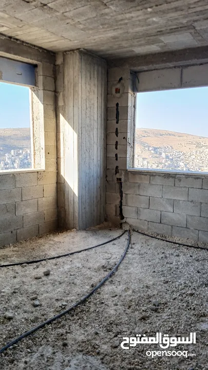 شقة عضم طابق سادس للبيع