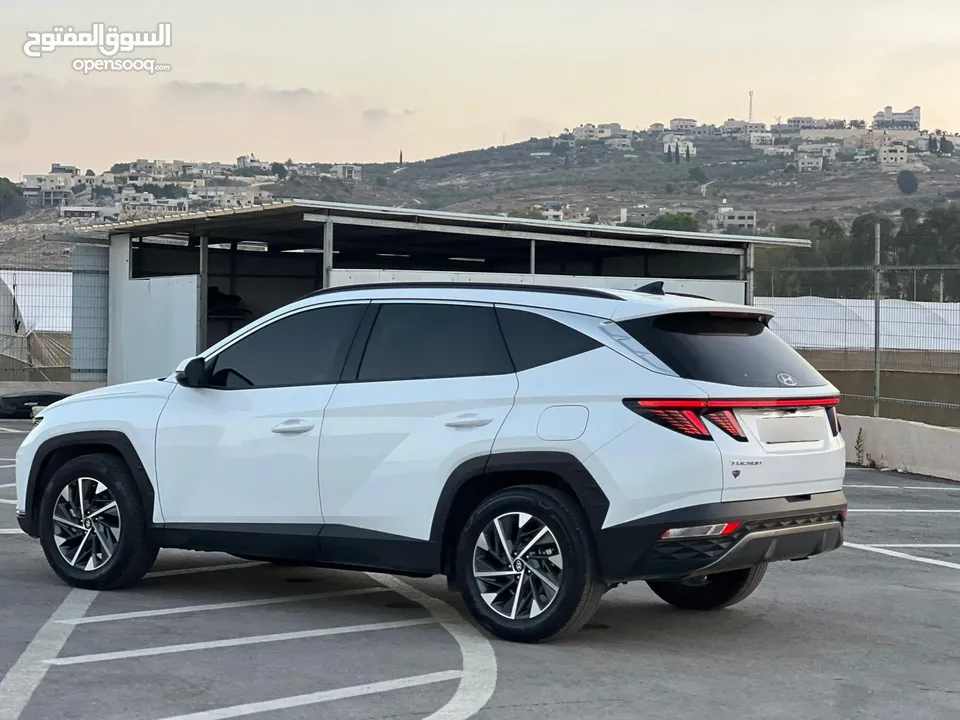 هونداي توسان/2022 فل الفل بدون فتحة سقف  2x4 ///240Hp بنزين + كهرباء  ( Haybrid) 1600cc
