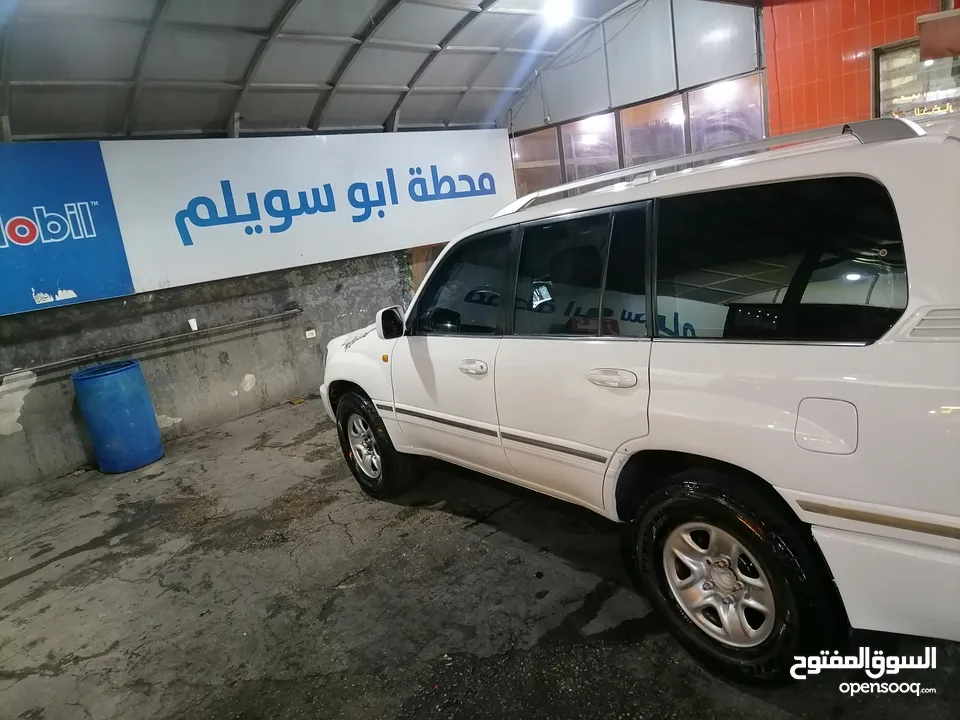 تويوتا لاند كروز موديل 2005