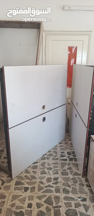 طاولة اجتماعات