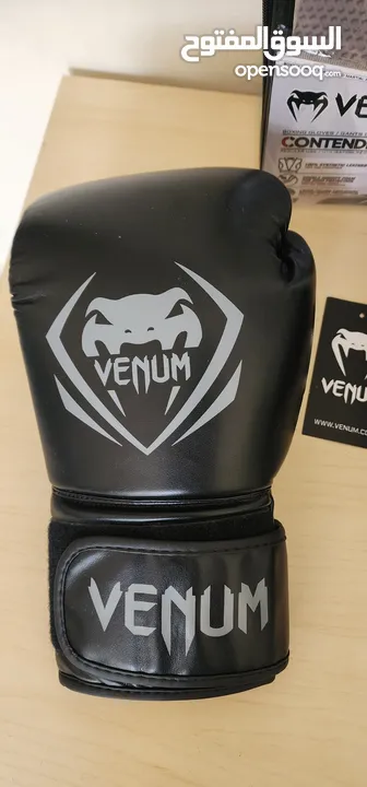 NEW Venum Boxing Gloves