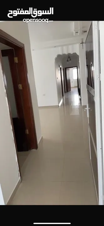 شقه مع روف للبيع في رجم عميش