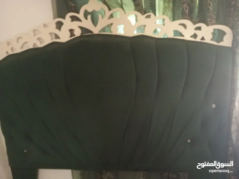 تخت مجوز للبيع مستعمل وكاله بحاجه صيانه فصالات البكس الامامي ما فيو تمزيع بلمره وتخت كلو تنجيد