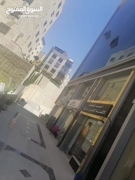 محل تجاري للإيجار في شارع وصفي التل