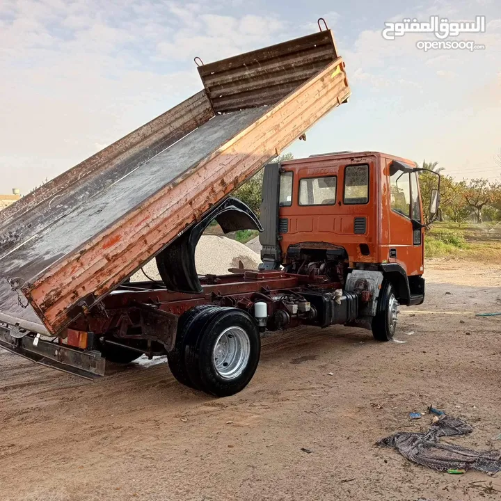 قلابه IVECO