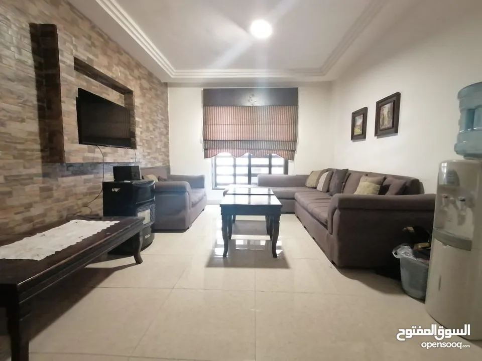 شقة مفروشة للإيجار Furnished apartment for rent
