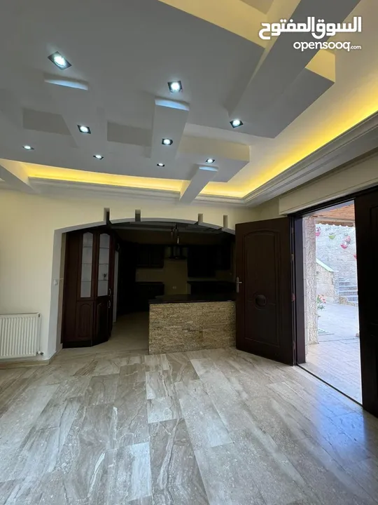 شقة غير مفروشة للإيجار ( Property 43230 )-174893935