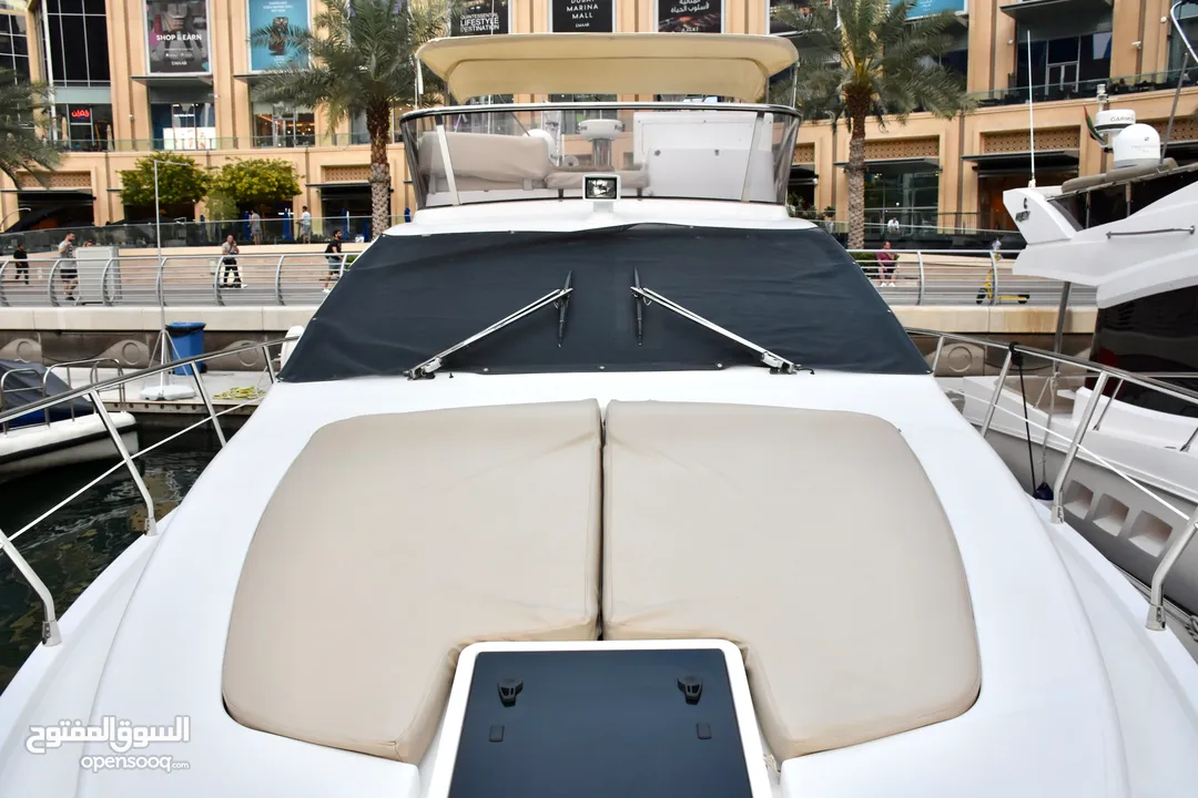 شركة تاجير يخوت في دبي مارينا مول للبيع