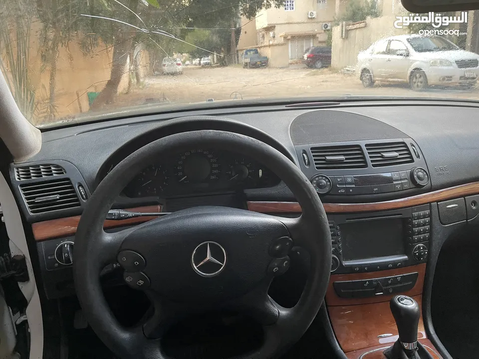 Mercedes Benz E350