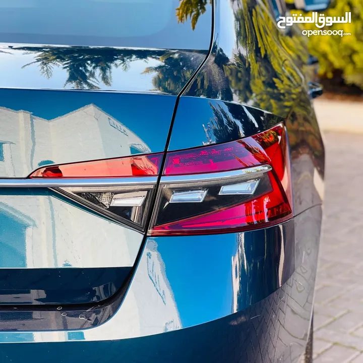 SKODA - SUPERB