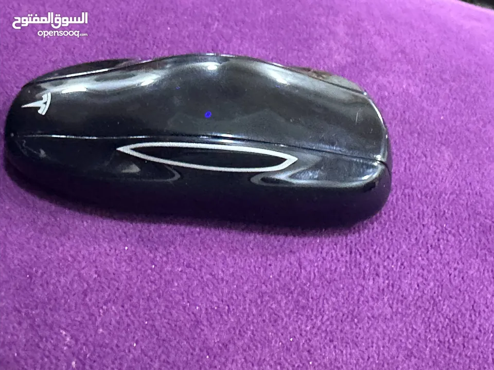 مفتاح ريموت  تسلا مودل s يشبك على المودل x قابل للبدل في مفتاح ريموت تسلا موديل 3 أو موديل