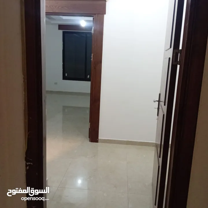 دابوق ـ شقه فارغه فاخره وحصريه ـ  للايجار لم تسكن ـ  سوبر ديلوكس ـ 200 متر ـ 9500 دينار