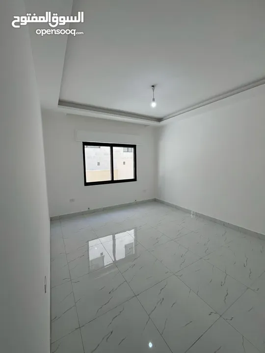 شقة للبيع في ضاحية الياسمين بتشطيب مميز قرب دوار قرقش و حي الصحابة