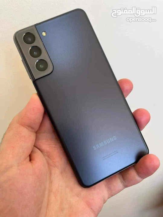 مستعمل Samsung S21 5G رام 16 جيجا 128 بدون كرتونه عربي شرق اوسط شاحن الاصلي وكفر متوفر توصيل