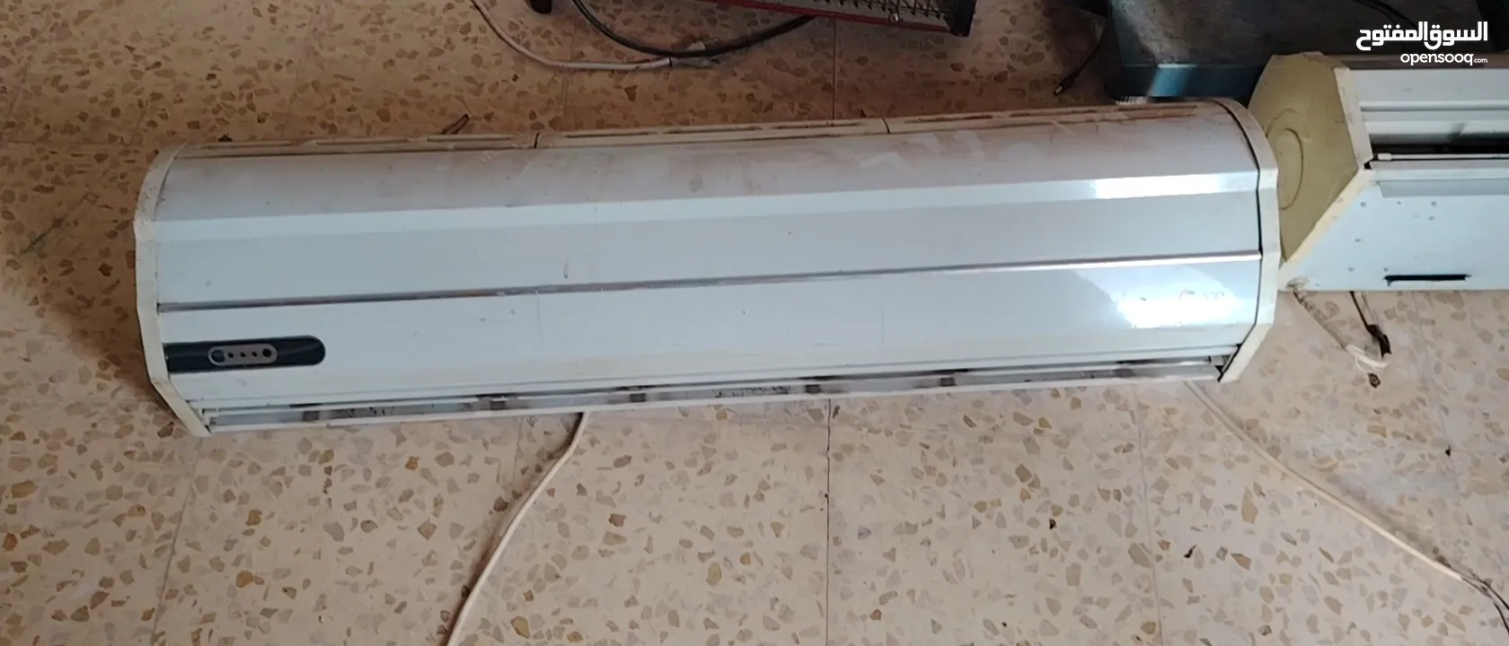 مجموعة اغراض مستعملة للبيع