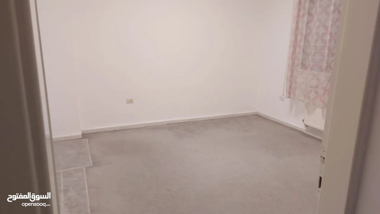 شقة نصف مفروشة للايجار في دير غبار ref : 14239