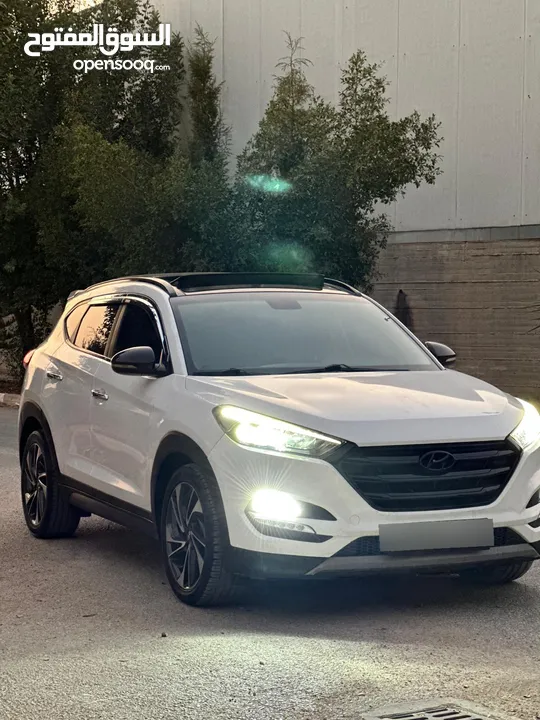 هيونداي توسان 2018  فل الفل مسكررر اضافات بحالة الوكاله