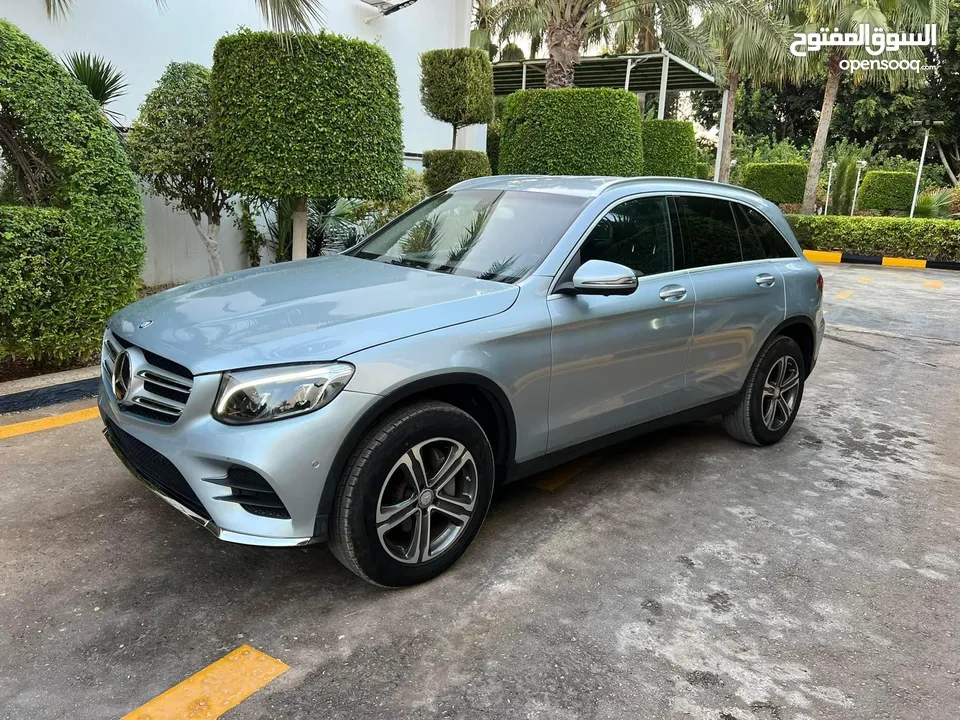 مرسيدس بنز 300 GLC