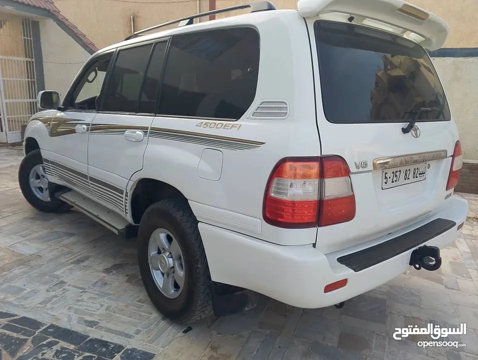 ‏Toyota لاندكروزر خليجية مكياج 2007 للبيع