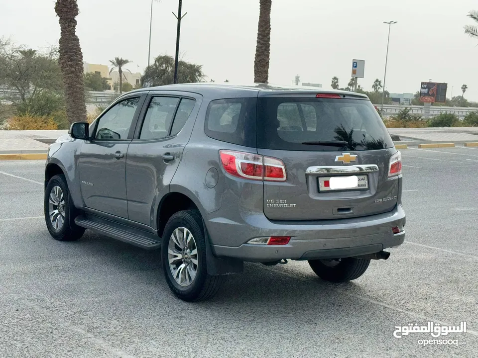 Chevrolet Trailblazer LT 2017 (Gray)