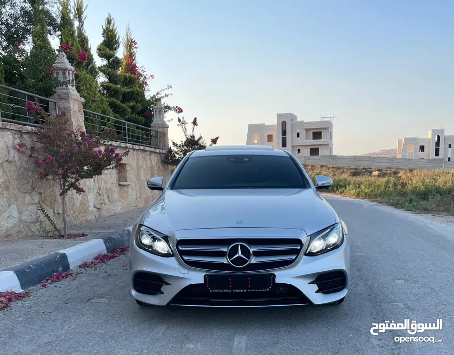Mercedes BenzE200 2017