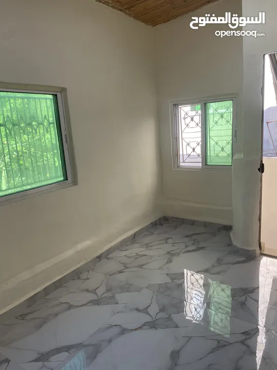 بيت تراثي للبيع او البدل في منطقة الرميمين / السلط