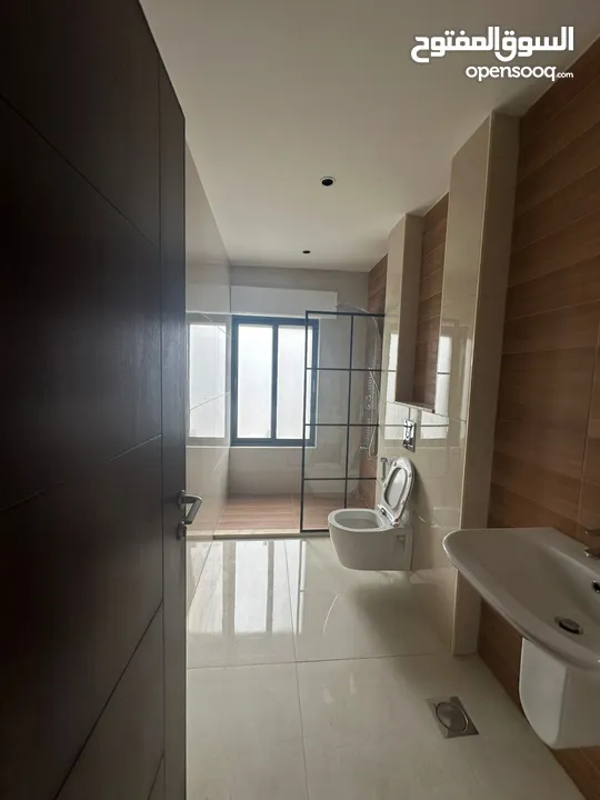 Unfurnished apartment for rent in Deir Ghbar ( Property 43160 )-174833937