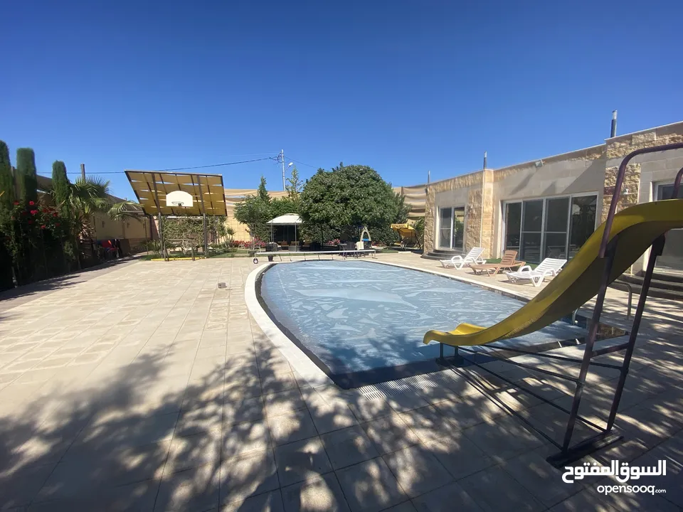 Mini resort