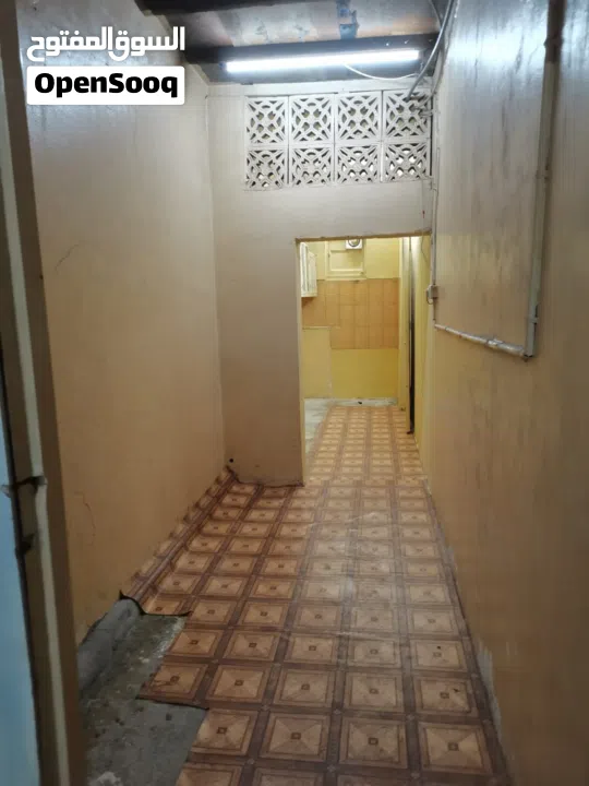 House In Isa Town for sale - Near Sanad Area -  منزل للبيع في مدينة عيسى المنطقة الثامنة قريب من سند