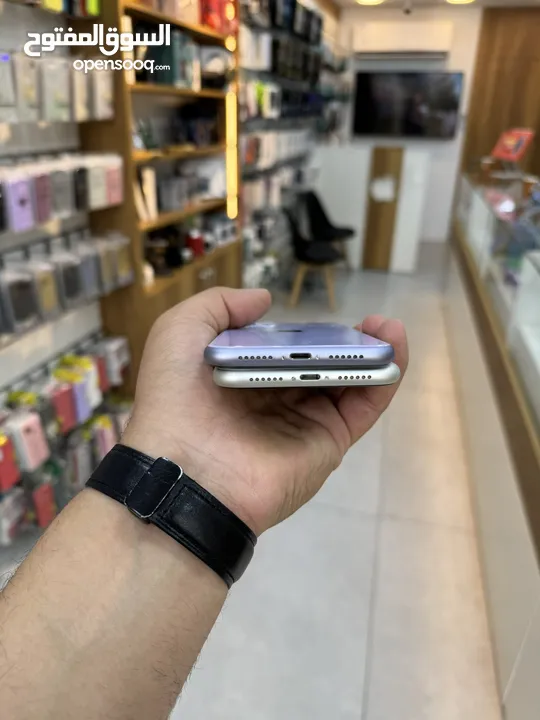 Iphone 11 بنسخة 128GB مستعمل بحالة الجديد