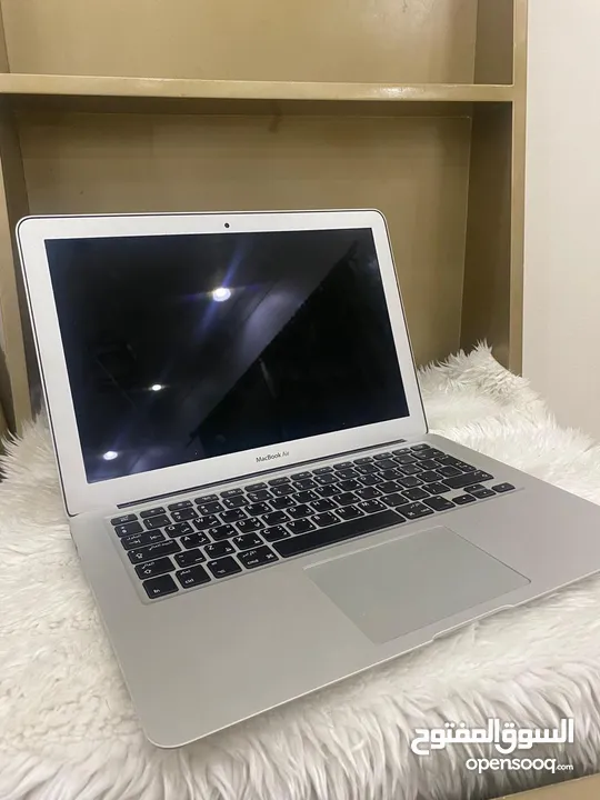 Apple Mac مستعمل شبه جديدا ونظيف