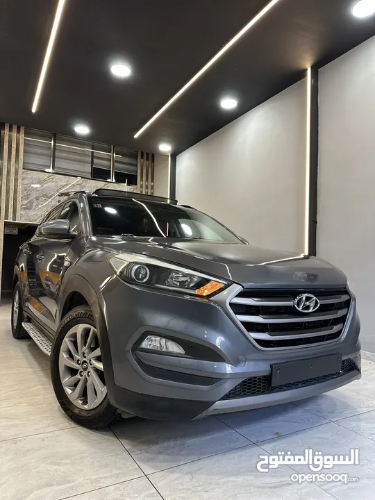 Hyundai tacson 2017 full panurama