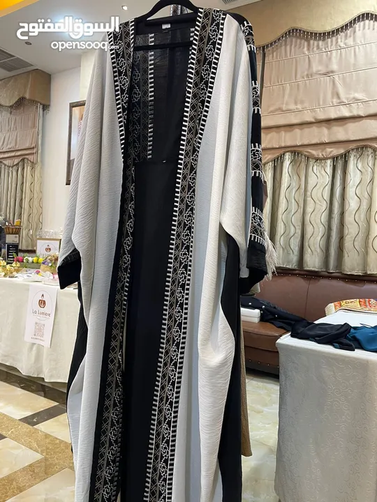 عبايات صيفية بأسعار منافسة