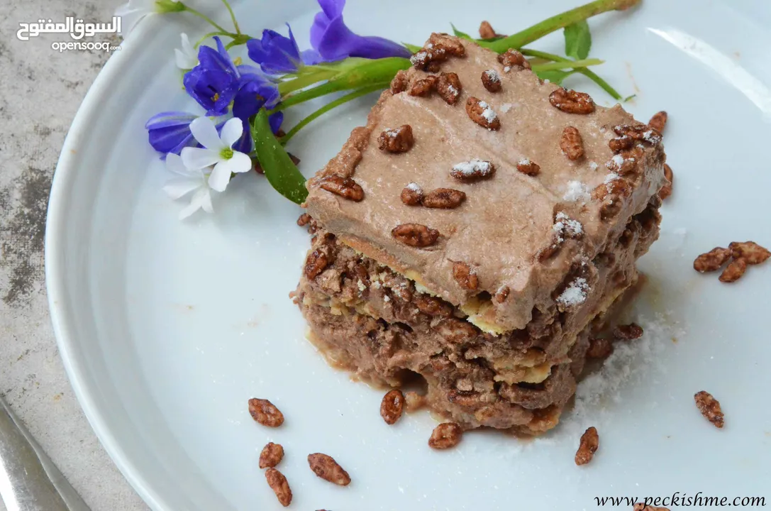 Chocolate biscuit pudding(No bake chocolate cookie cake)