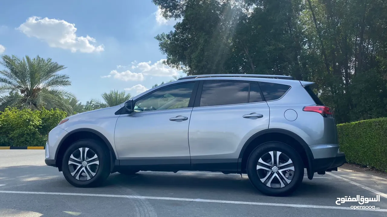 2018 Toyota RAV4 EX (AX40)