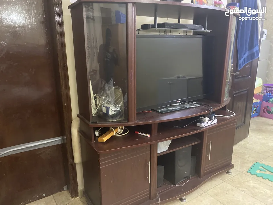 Tv unit urgent sale