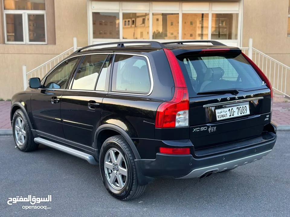 للبيع // فولفو XC9 //  بحاله الوكاله // ماشى 140 // 3 مقاعد// 7 راكب