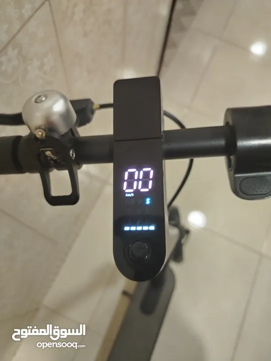 سكوتر تشاومي كهربائي